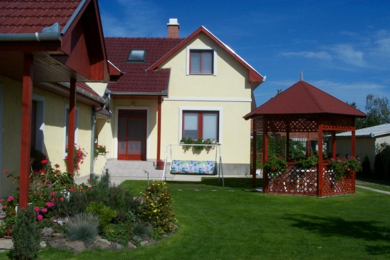 Apartman Dóra